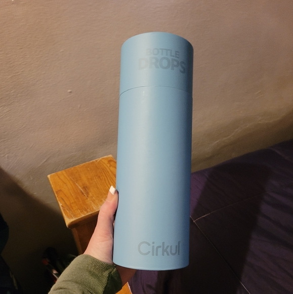 Limited Edition: 22oz. Cirkul Light Blue Bottle Drop - Picture 2 of 7
